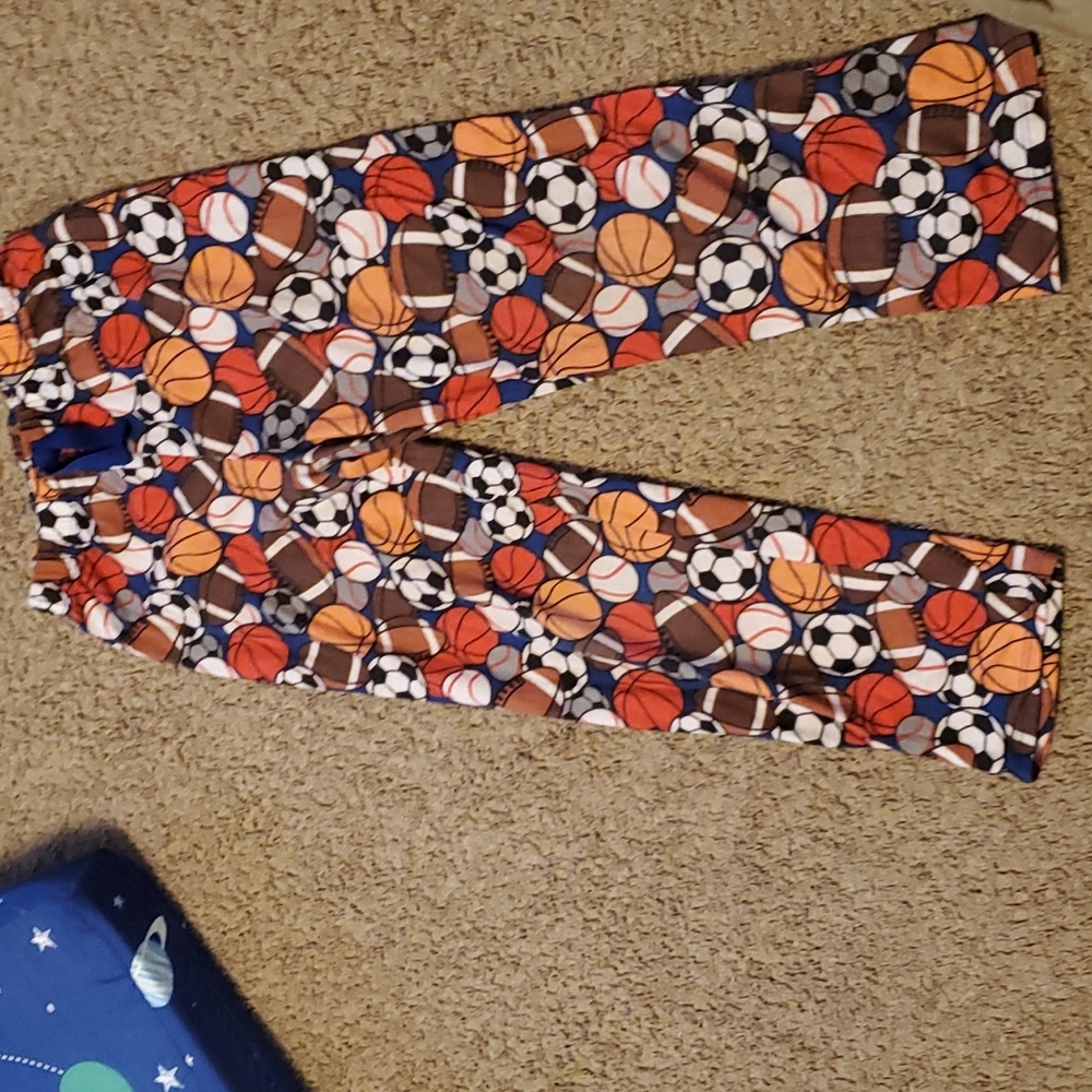 Boys pjs - Picture 7 of 8
